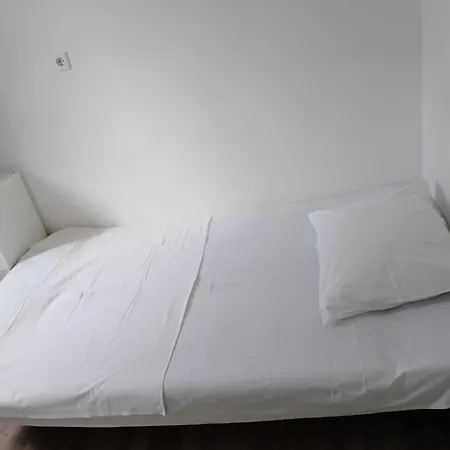 Vini Apartmán *
