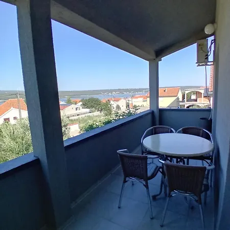Appartement Vini *